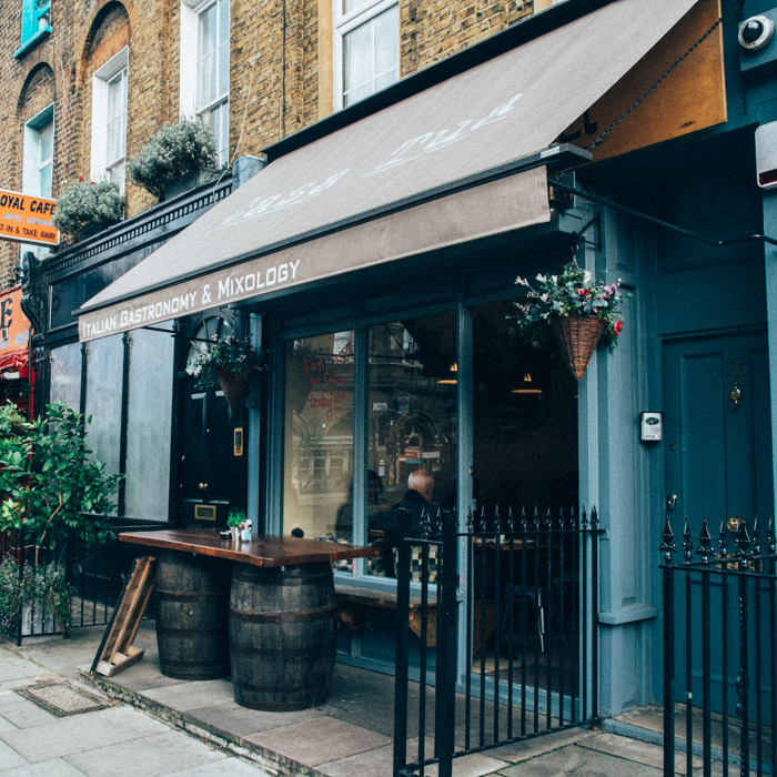 casa tua stylish london trattoria bistro cafe