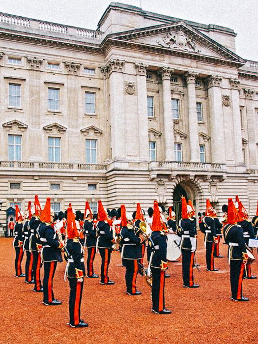 changing of the guard london free