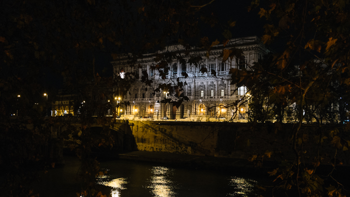 rome italy at night stroll travel blog-5